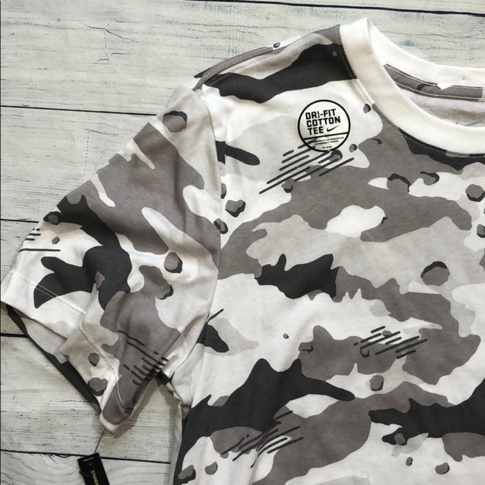 NWT Nike Camouflage Gray White Dri-Fit Cotton Tee - Picture 2 of 7